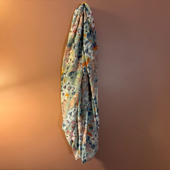 Infinity Scarves - Picture 9 of 12